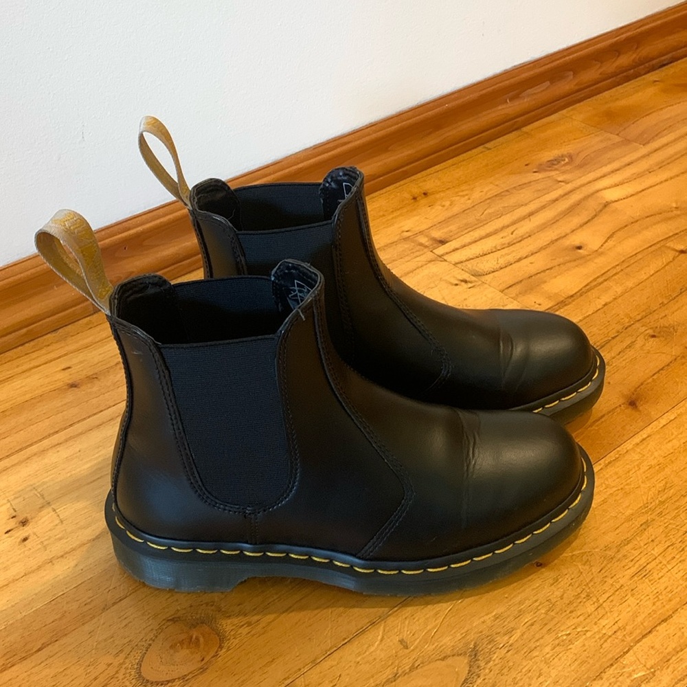 Doc Marten Vegan Chelsea Boots - EUC - size 9US/ 7UK